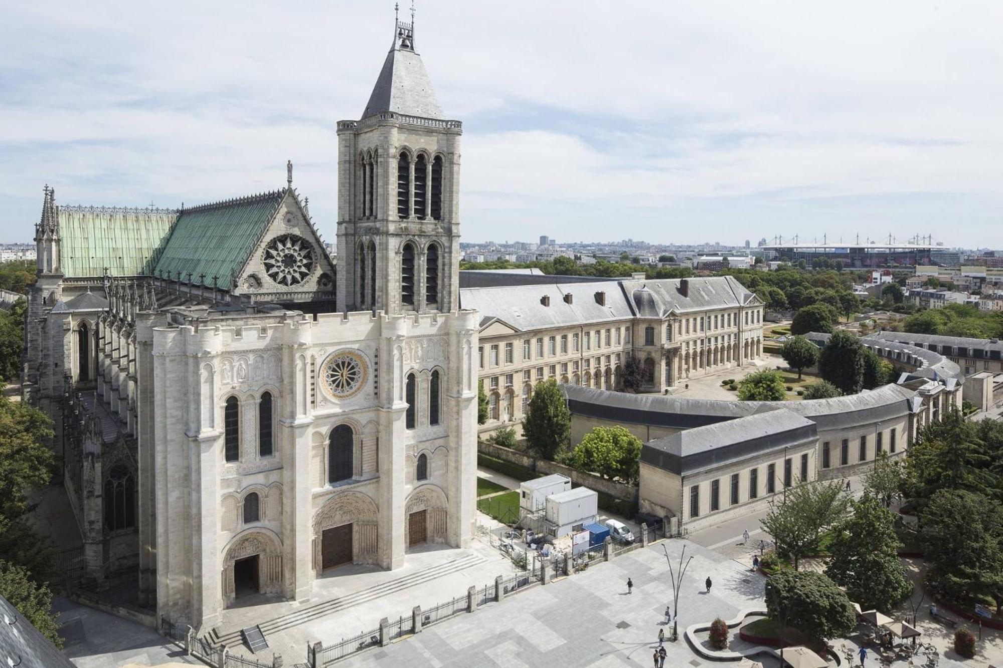 Chic Apartment With Superb View Of The Eiffel Tower Σαιν-Ντενί Εξωτερικό φωτογραφία